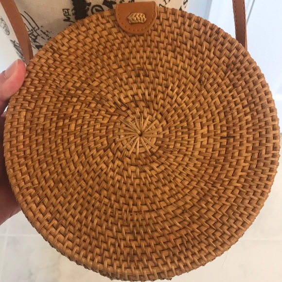 👜👜👜 Fun Purse From Bali - Picture 1 of 3